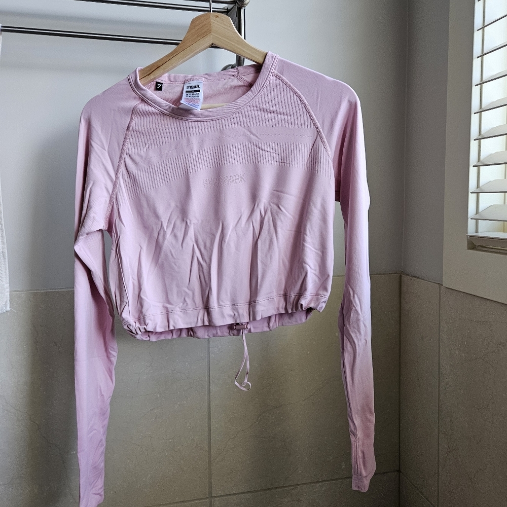 Breeze long sleeve crop top